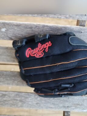 Rawlings Longhorn Series (LH130H) 13" inch.  Softball / Baseball Glove